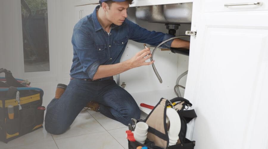 Emergency Leak Repair in Schulenburg, TX